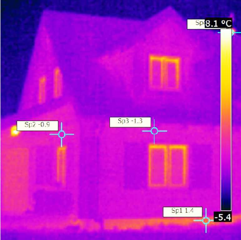 badanie szczelności domu kamerą termowizyjną