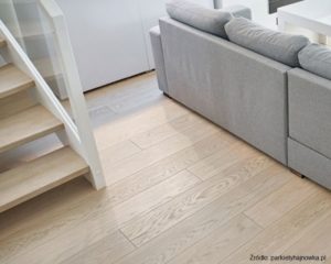 przytulna podłoga drewniana, podłoga drewniana deska drewniana na podłogę, jakie drewno na podłogę, ogrzewanie podłogowe